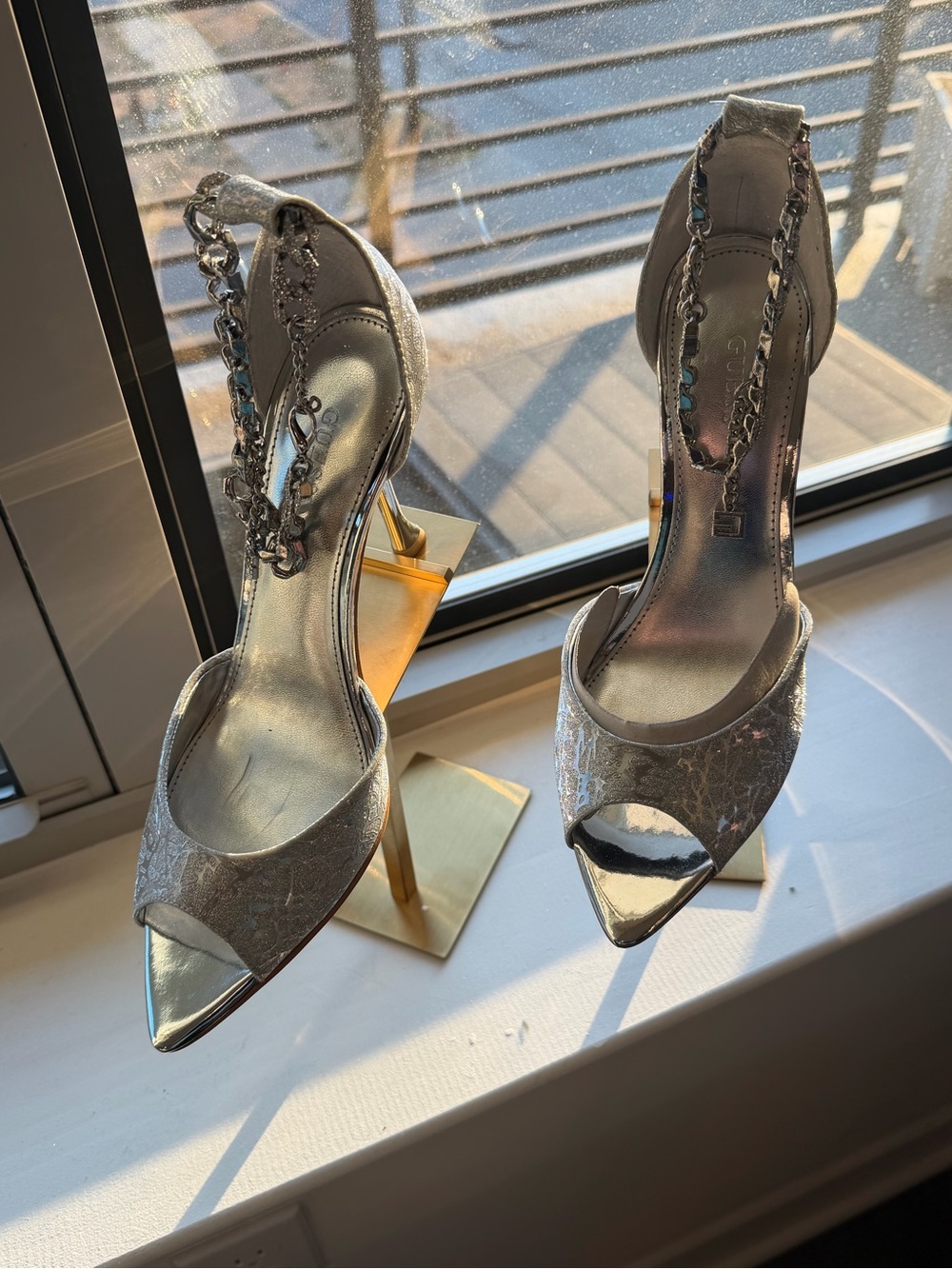 GUESS Silver Metallic Chain Ankle Strap Pointed Toe Heels 9.5